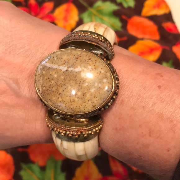Jewelry - Stone bracelet